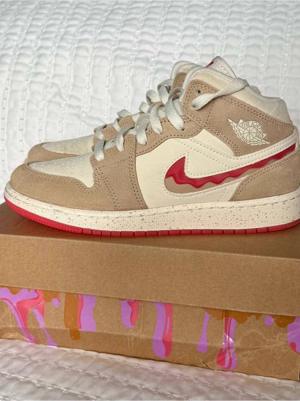 Jordan Mid-Top kids Sneakers in Cream, Tan & Red Wave Swoosh